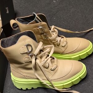 Sorel Tan and Green Lace Up Boots with Rugged Sole